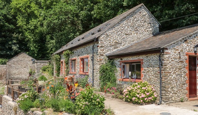 ROSE COTTAGE, family friendly, with a garden in Barnstaple