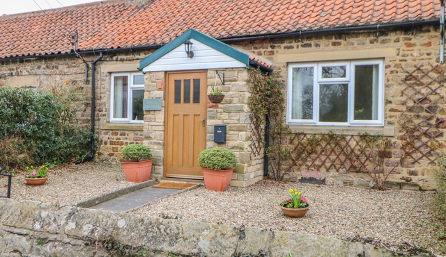 ROSE COTTAGE, family friendly, character holiday cottage in Winston