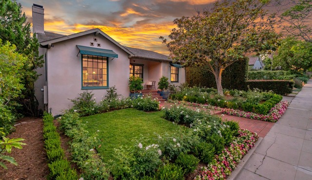 Rose Garden Cottage - Classic Santa Barbara Luxury
