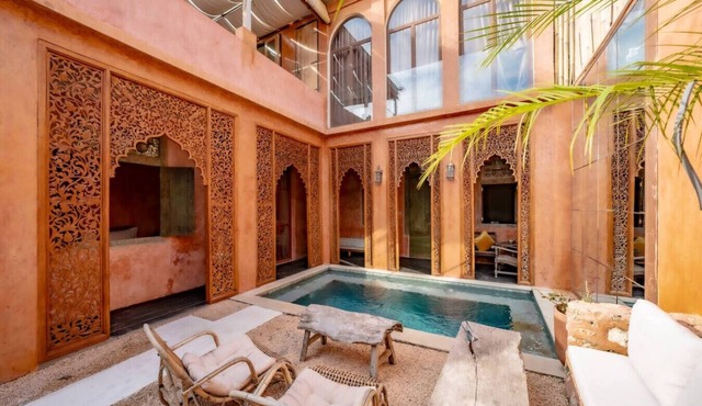 Rose Moon 3BR for Groups - 5 Min to Thomas Beach