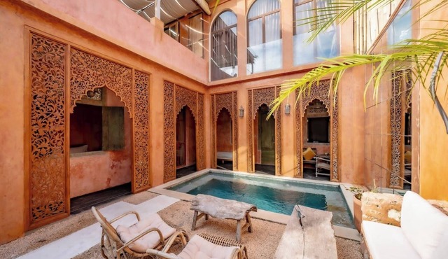 Rose Moon 3BR for Groups - 5 Min to Thomas Beach