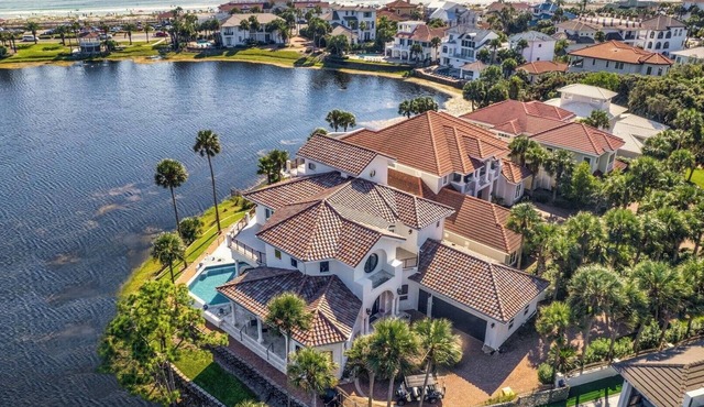 Rose of Destin - Sleeps 12 - Mediterranean styling on Destiny Lake!