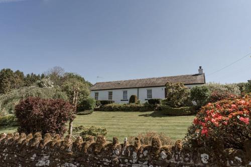 Rosebank Cottage - Hot Tub & Log Stove