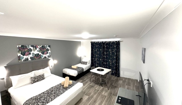 Rosebourne Gardens Motel