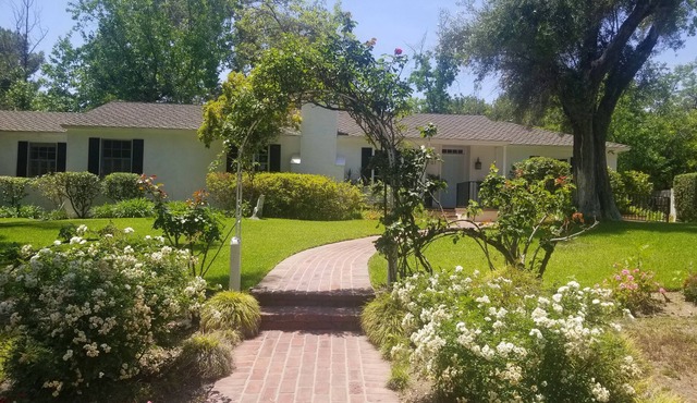 ROSEBOWL Pasadena 40% off Huge sleeps16 Large Family/Group, Pets Free, Handicap
