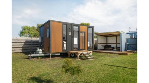 Rosebrook Riverviews by Tiny Away