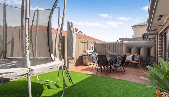 Rosebud Beachside Gem