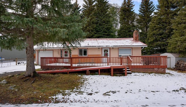 Rosebud Cottage – Fireplace & High-Speed Internet