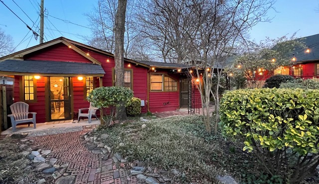 Rosebud Retreat Cottage In Historic Plaza Midwood Walkable to EVERYTHING