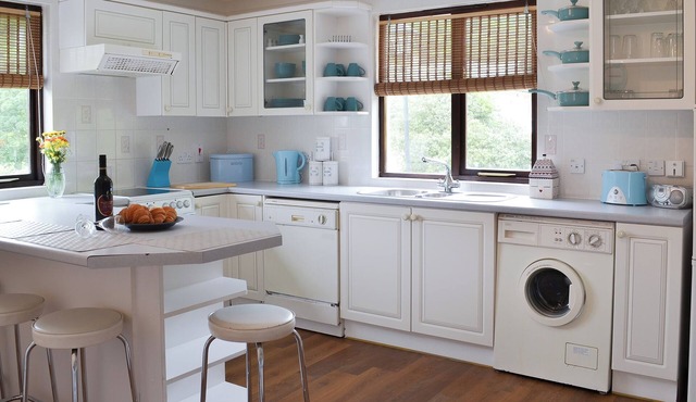 Rosecraddoc Manor - Lakeview