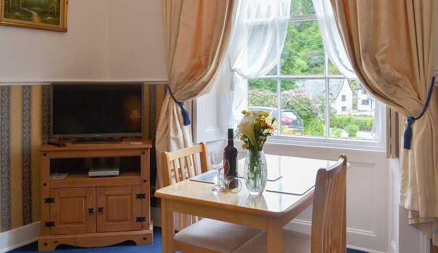 Rosecraddoc Manor - Natalie Jane