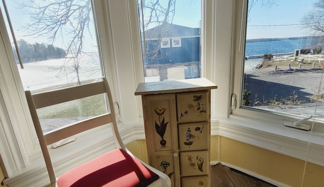 Rosedale Cottage retreat @ Balsam Lakefront