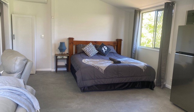 Rosehill cottage retreat & farm stay