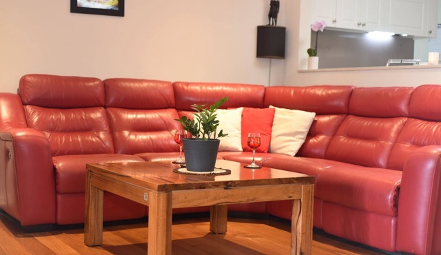 Rosehill Iconic - Your home away from home beneath the Dandenong Ranges