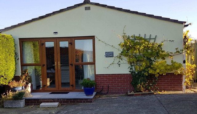 Rosehip Cottage : a west country rural retreat