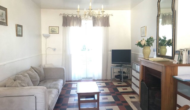 Roseland 3* Vacation Rental for 8 People Between Paris and Rouen, Thoiry, Giverny, and Versailles