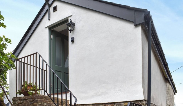 Roseland Roost - UK49839