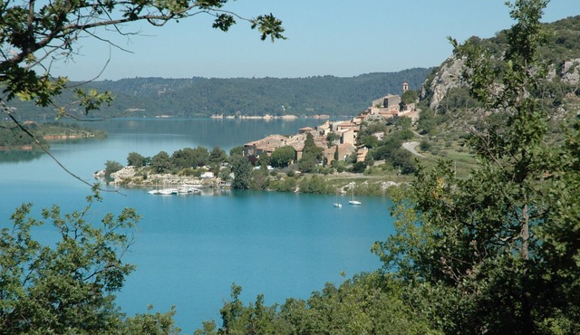 'Rosemary' house T2/LAKE VIEW/200 m from the beach.