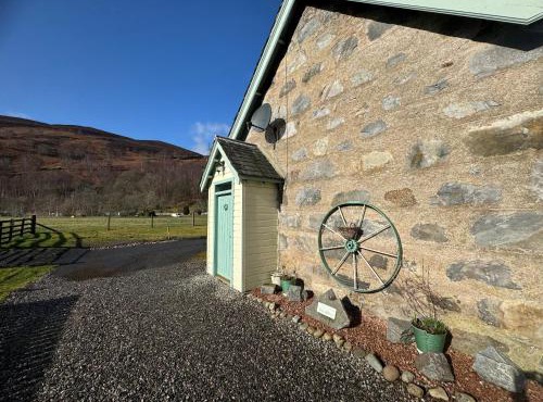 Rosemount Bothy - Highland Cottage