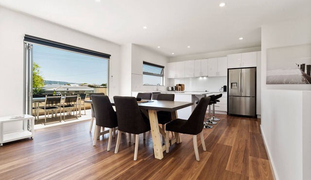 Rosewater Dromana, Rosewater 1