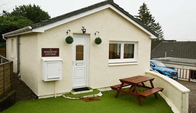 Rosewood Cottage in Fort William Town Centre