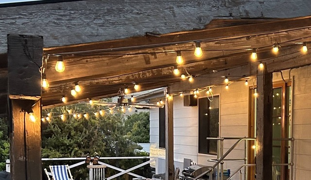 Rosey's Beach House .3 min walk to Second Valley Beach and Jetty