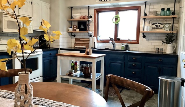 Rosey’s Guest House-a beautiful townhome in Lititz with tons of space and style!