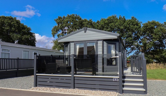 ROSIE'S RETREAT, pet friendly, with a garden in Bridlington