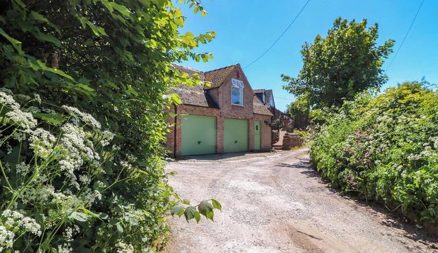 ROSTON RETREAT, romantic in Rocester