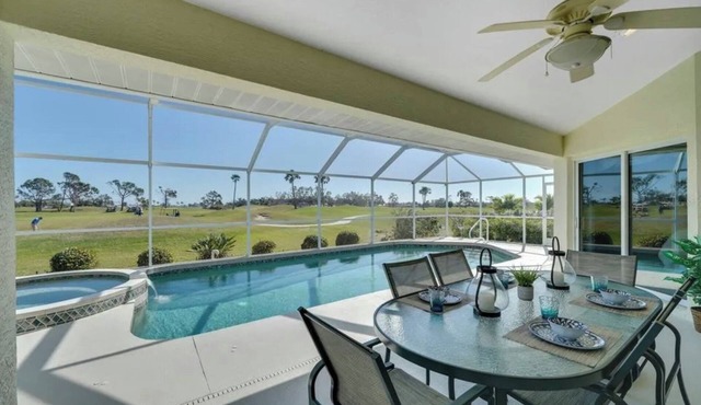 Rotonda Palms - Amazing, Golf course, Pool, Spa, Convenient to everything!