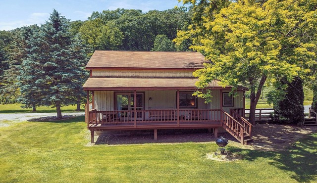 Rough Cut Lodge - Birch Cabin