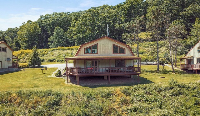 Rough Cut Lodge - Hickory Cabin