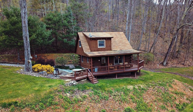 Rough Cut Lodge - Oak Cabin
