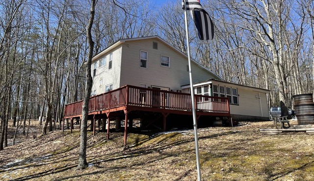 Rough Cut Lodge - The Doghouse (Union County, PA)