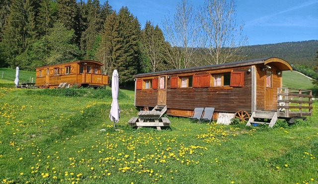Roulottes a la Ferme sur le Plateau du Vercors
