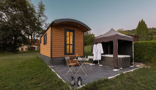 Roulotte Paradis: Insolite, SPA Privatif, Piscine