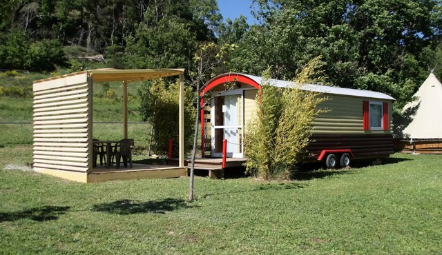 Roulotte 21m2 1 Schlafzimmer + Terrasse halbbedeckt 3 Personen