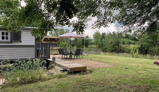 Roulotte, Canoe, 4 bikes Marais Poitevin La Rochelle