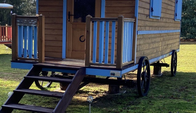 Roulotte "cecile" Pour un Séjour Atypique en Roulotte