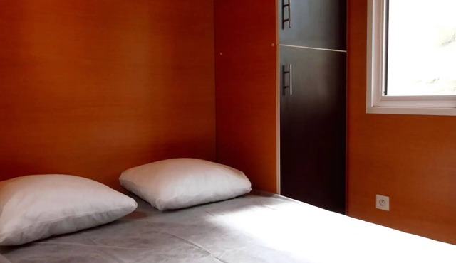 Roulotte Comfort 17 m2 1 Schlafzimmer - Mit Sanitär + Außentonnelle - ohne Klimaanlage 4 Personen