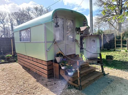 Roulotte insolite La Marivole