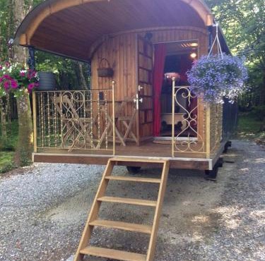 ROULOTTE - LE DOMAINE DES ECREVISSES