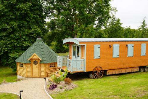 Roulottes et son kota grill sauna