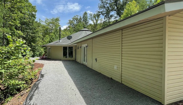 Round Deltec Home in picturesque Lake Lure