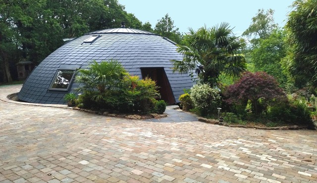 Round house with nature and sea nearby