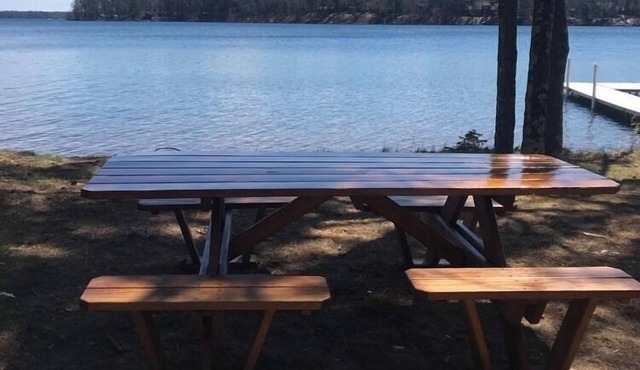 Round Lake Roost—escape to A Summer Paradise!