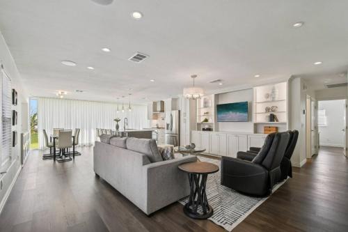 Round Rock Lakeside Retreat