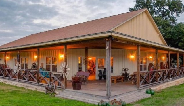Round Top Hotel