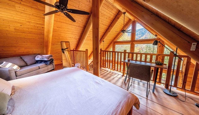 Round Wooden Chalet | L'Antaya