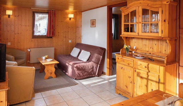 Rousserolles rez gauche by Interhome